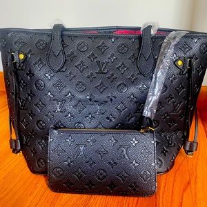 LV Neverful designed mm with wristlet brand new